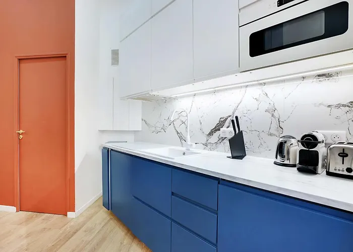 Parisian Close To Montmartre - 2br 8p Appartement *
